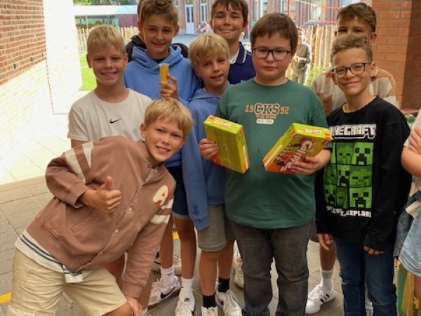 Lander is jarig!